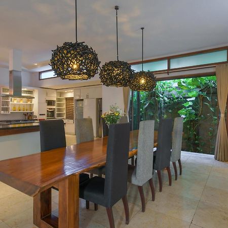 Villa Kaira Estate Canggu Exterior foto